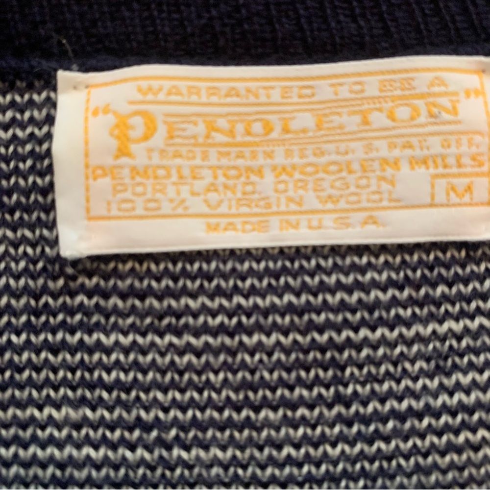 Vintage Pendleton Wool Cardigan Sweater Navy Blue Geometric Made in USA Medium - Picture 3 of 8